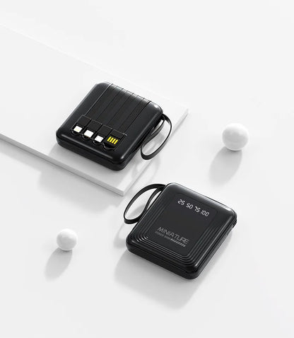 Mini Power Bank 10000mAh – Câbles Intégrés & Charge Rapide 22,5W